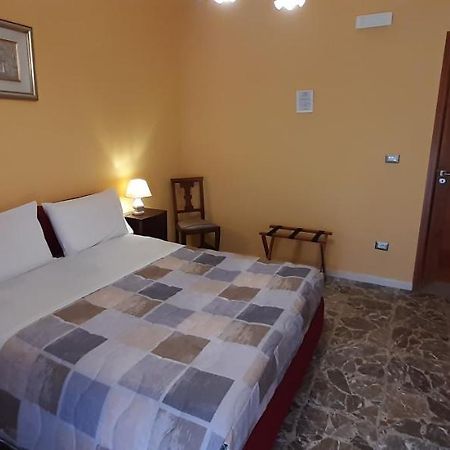 La Riviera Bed & Breakfast Milazzo Bagian luar foto
