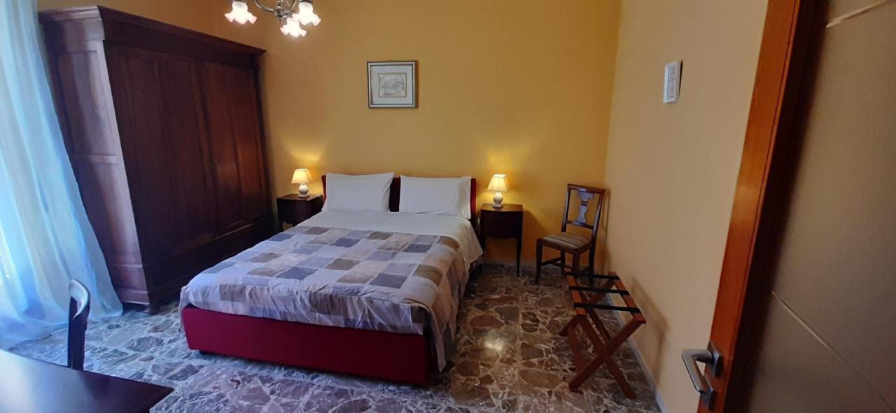 La Riviera Bed & Breakfast Milazzo Bagian luar foto