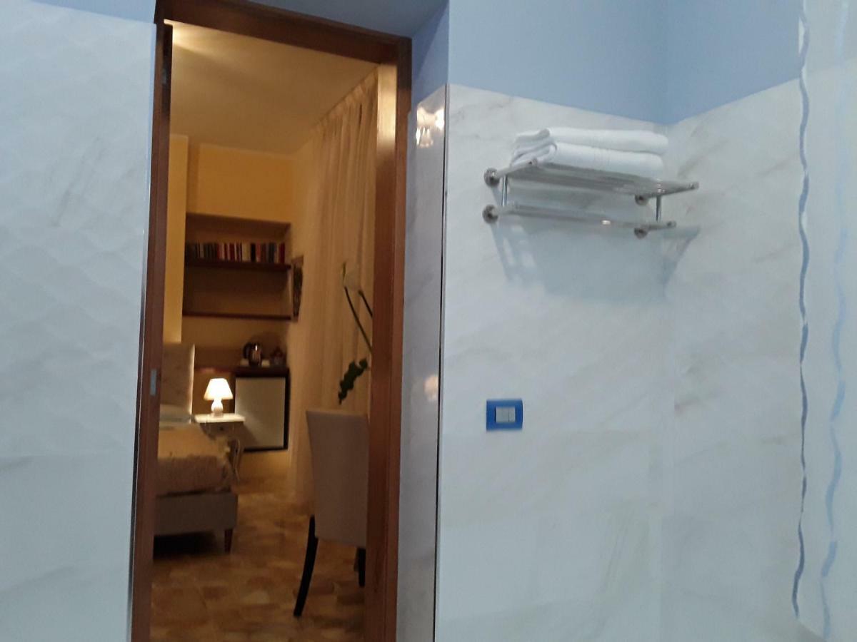 La Riviera Bed & Breakfast Milazzo Bagian luar foto