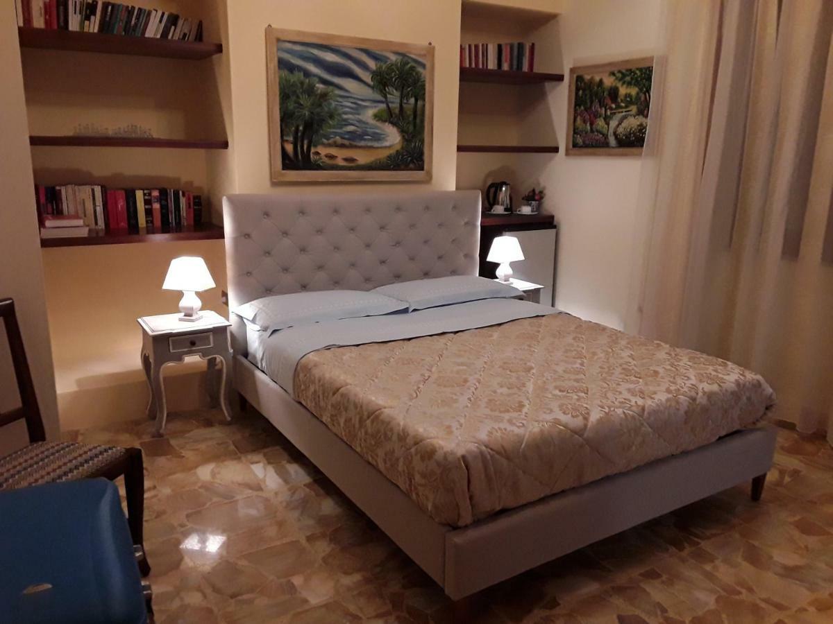 La Riviera Bed & Breakfast Milazzo Bagian luar foto