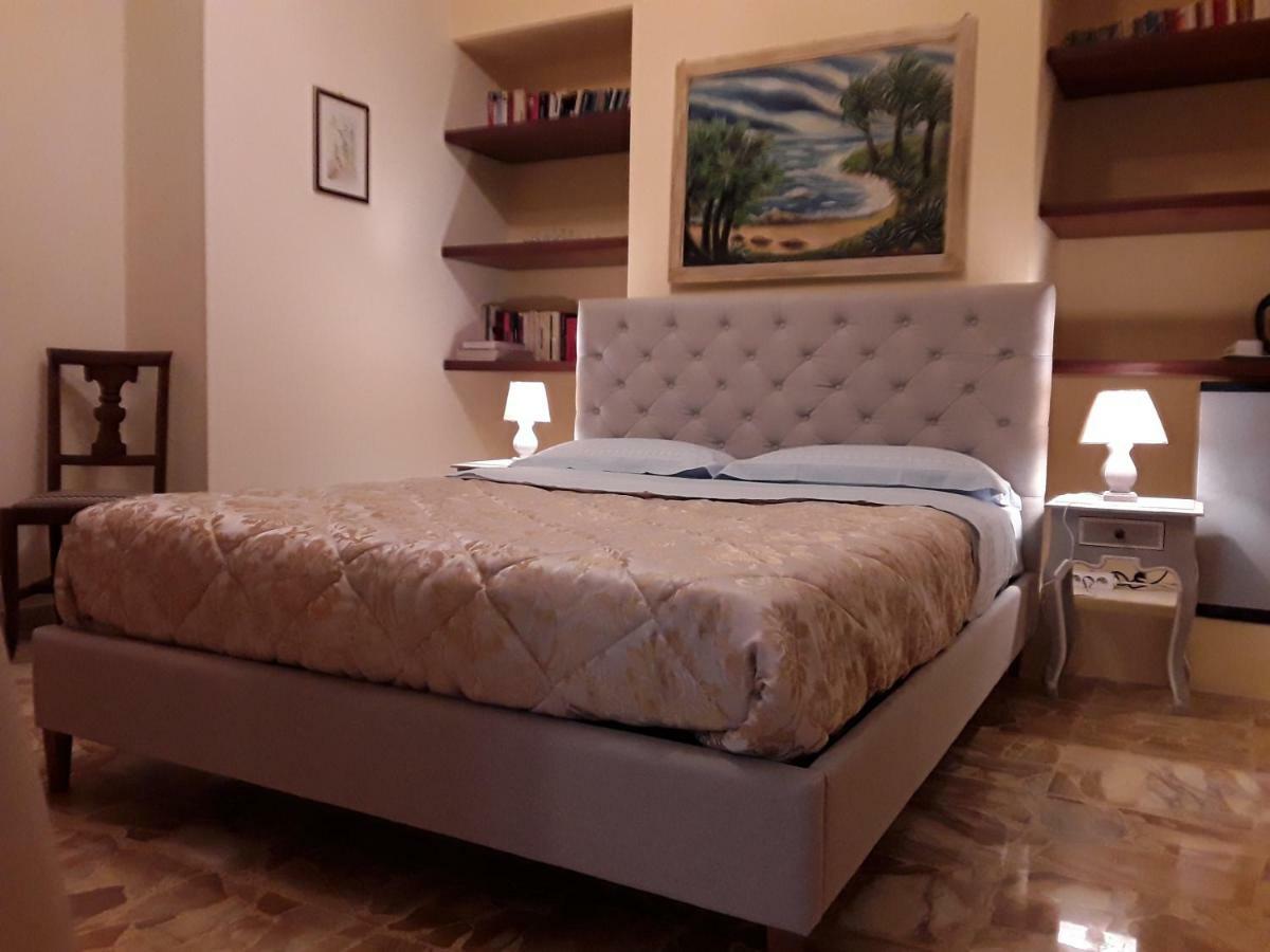 La Riviera Bed & Breakfast Milazzo Bagian luar foto