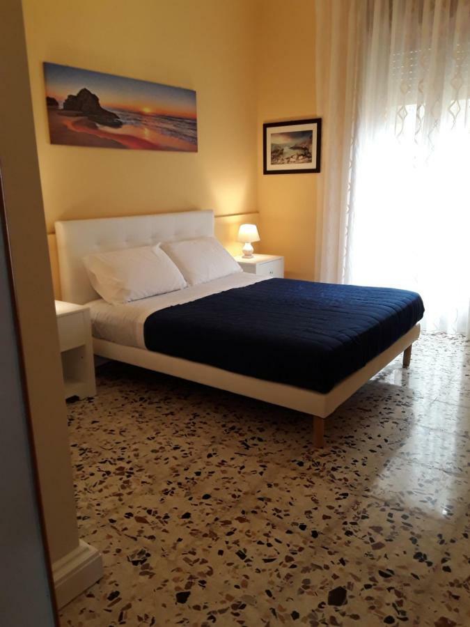 La Riviera Bed & Breakfast Milazzo Bagian luar foto